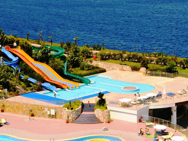 Hilton Bodrum Turkbuku Resort & Spa