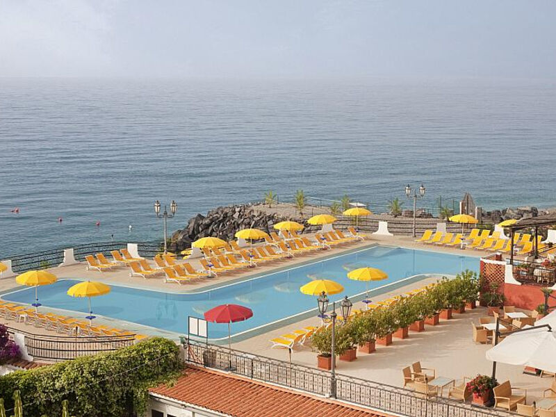Hilton Giardini Naxos