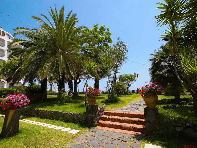 Hilton Giardini Naxos