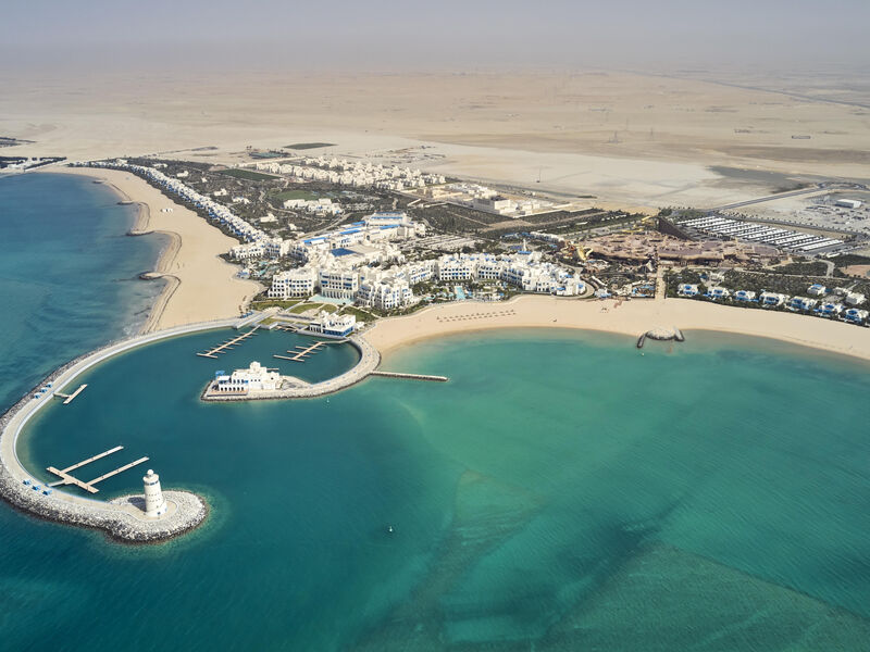 Hilton Salwa Beach Resort & Villas