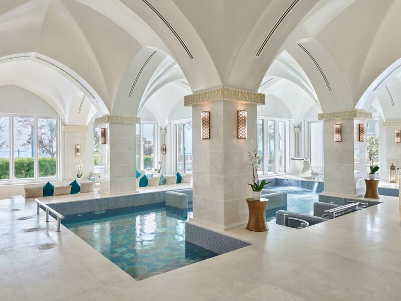 Hilton Salwa Beach Resort & Villas