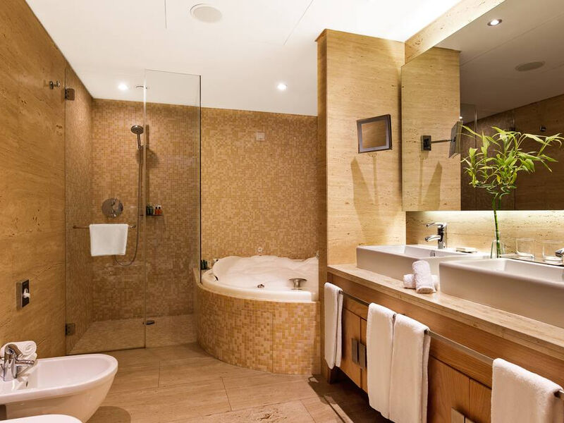 Hilton Vilamoura As Cascatas Golf Resort and Spa