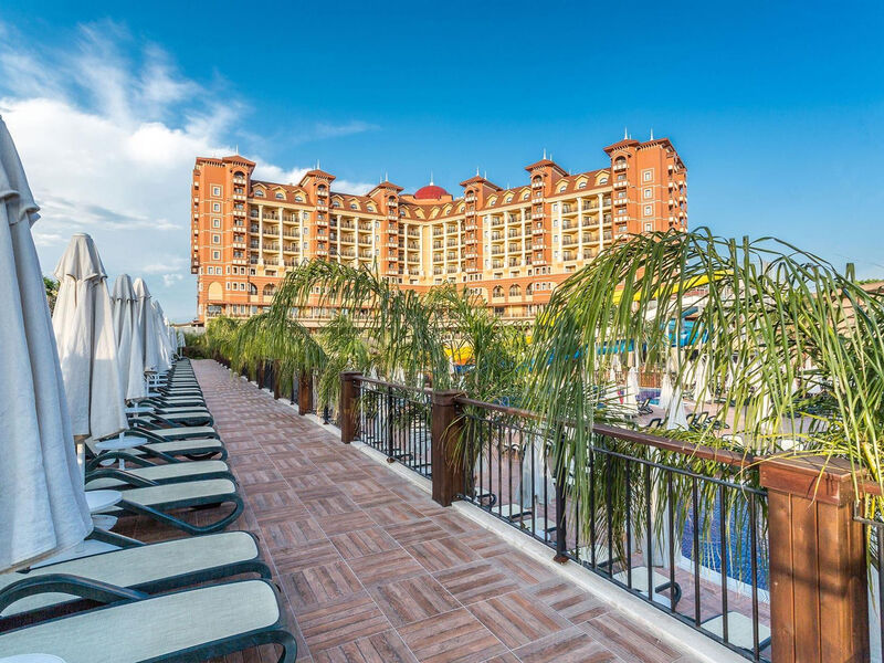 Holiday Garden Resort