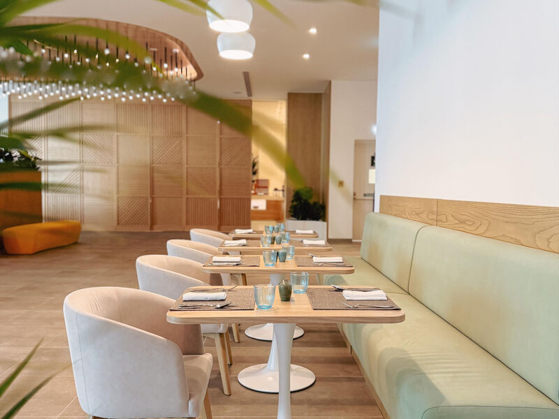 Holiday Inn Dubai Business Bay