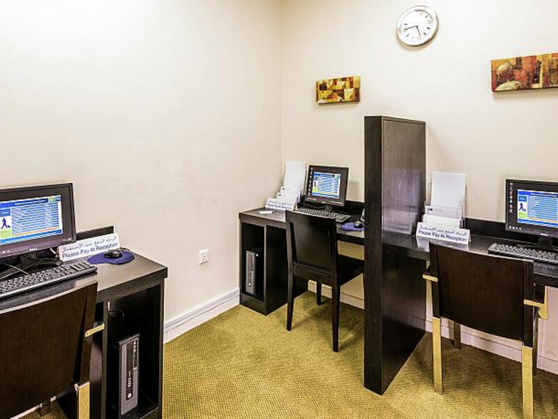 Holiday Inn Express Dubai - Airport