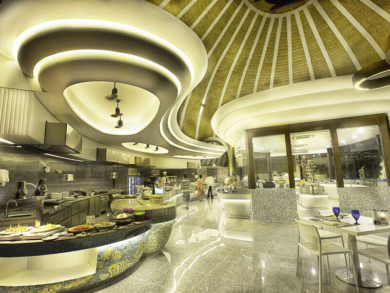 Holiday Inn Kandooma