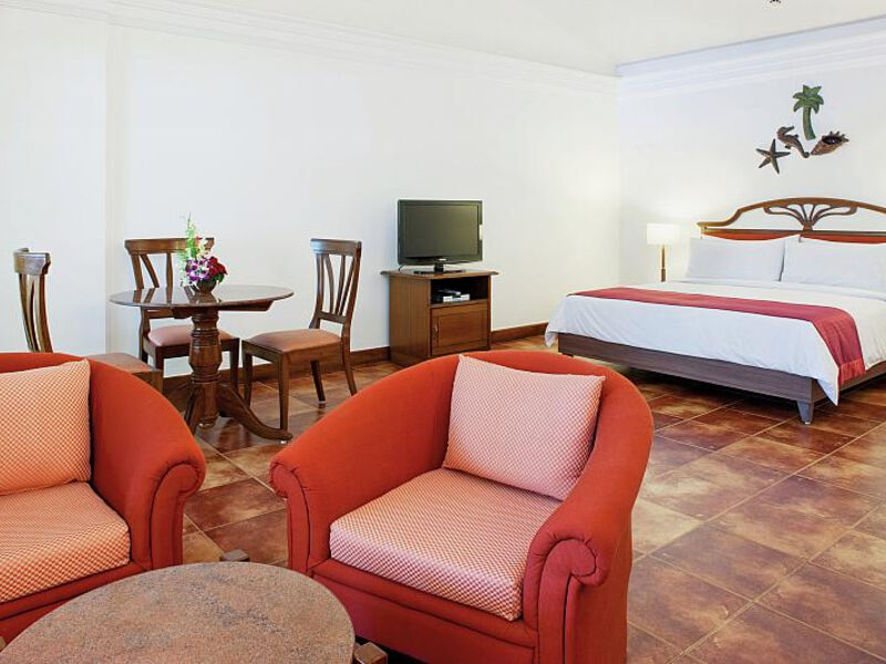 Holiday Inn Resort