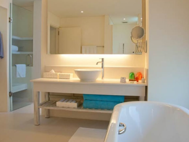 Holiday Inn Kandooma