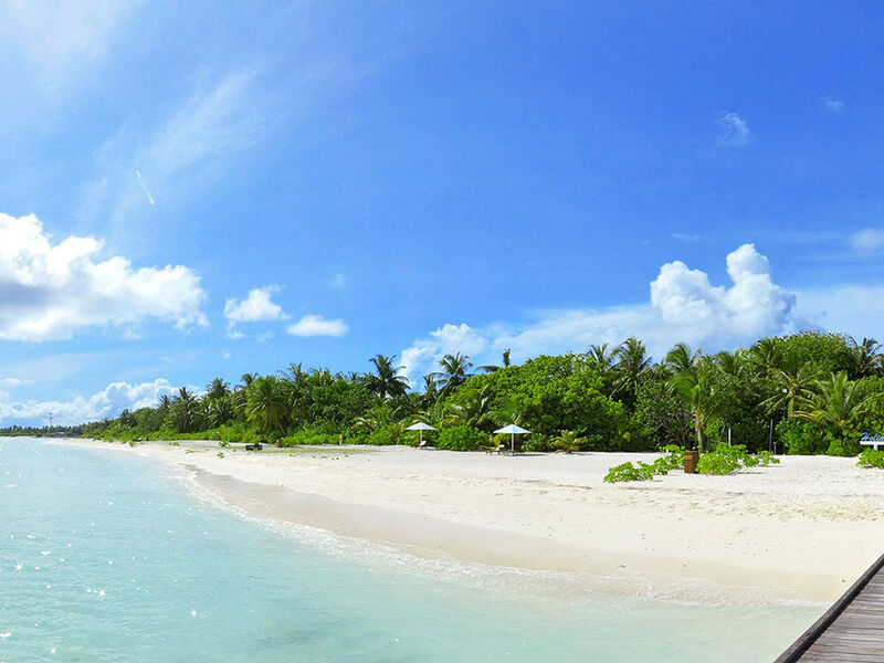 Holiday Island Resort & Spa