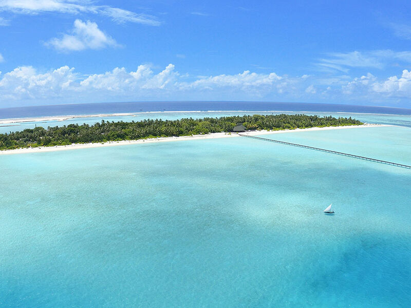 Holiday Island Resort & Spa