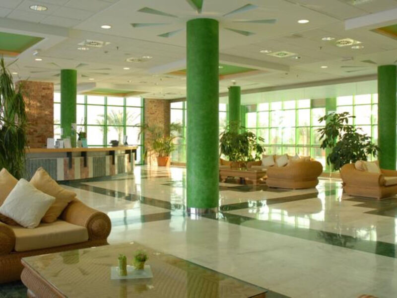 Holiday World Resort