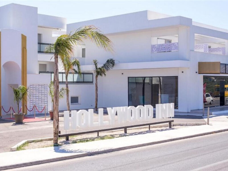 Hollywood Inn (Adults Only)