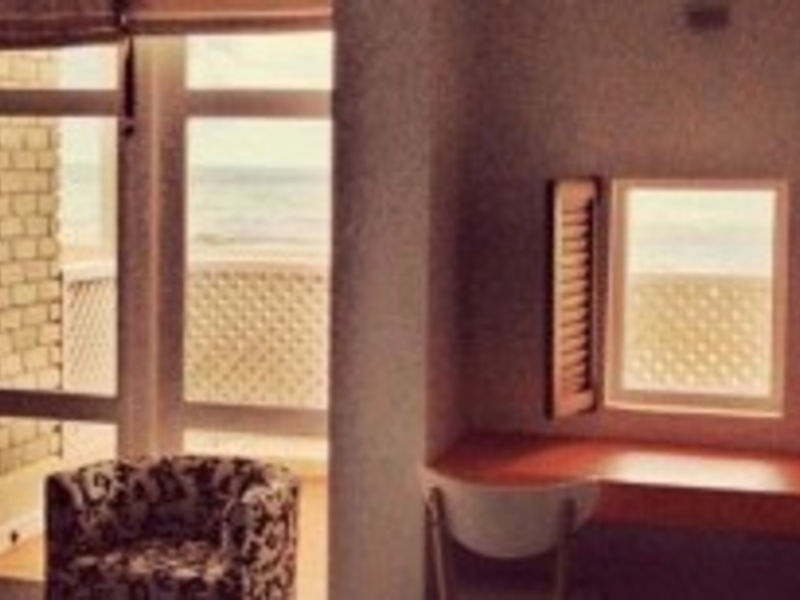 Hotel J