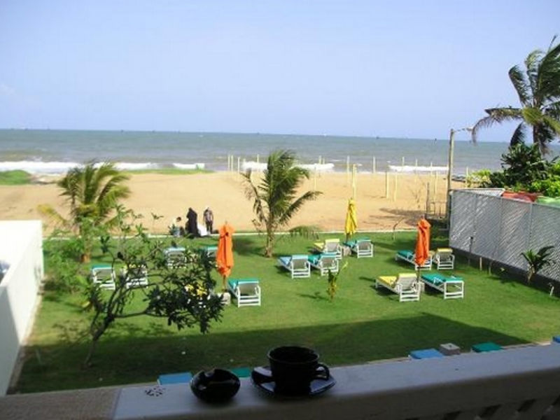 Hotel J