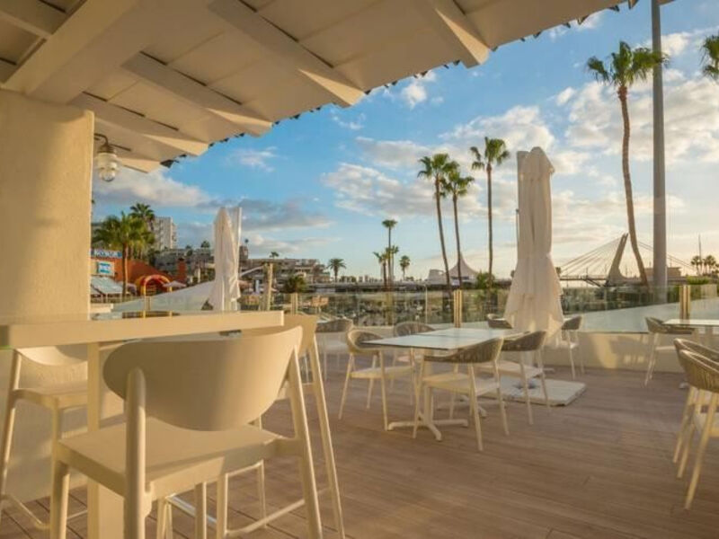 Hovima La Pinta Beachfront Family