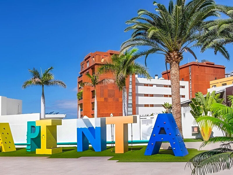 Hovima La Pinta Beachfront Family