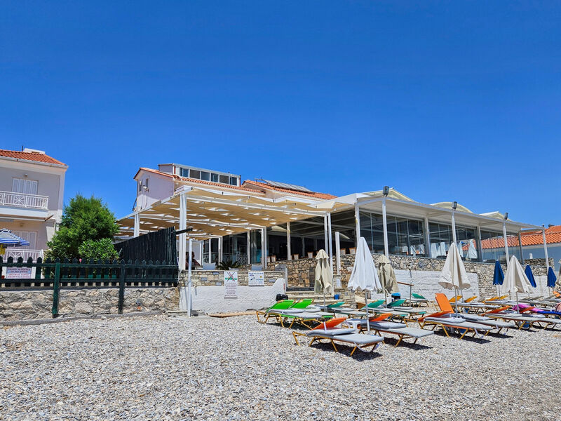 Hydrele Beach