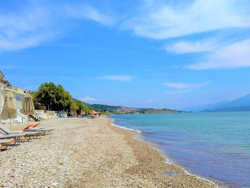 Hydrele Beach