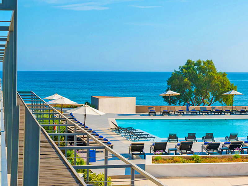 I Resort Beach Hotel & Spa