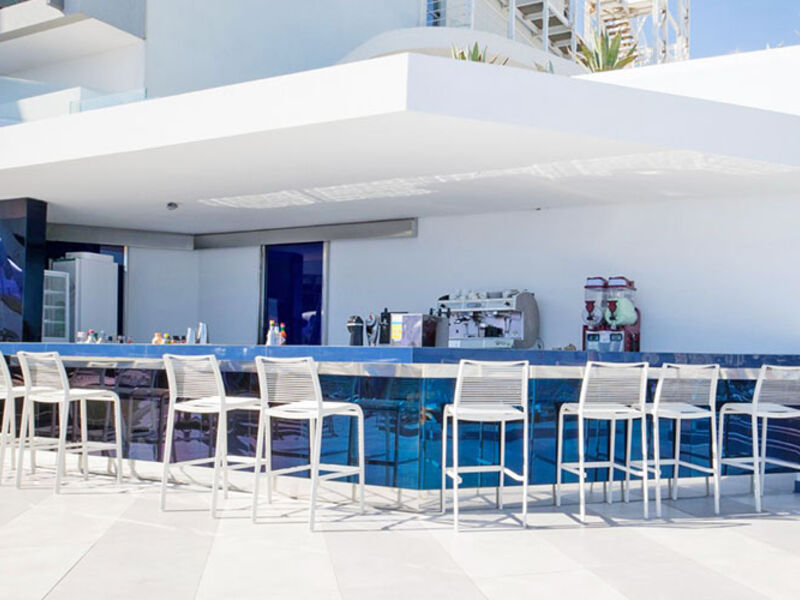I Resort Beach Hotel & Spa