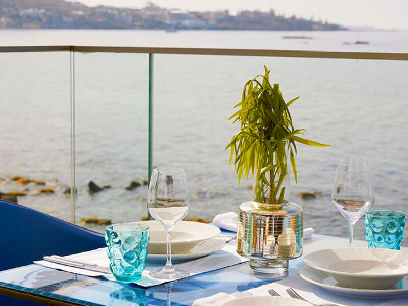 I Resort Beach Hotel & Spa