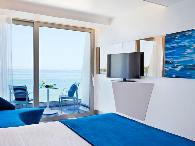 I Resort Beach Hotel & Spa