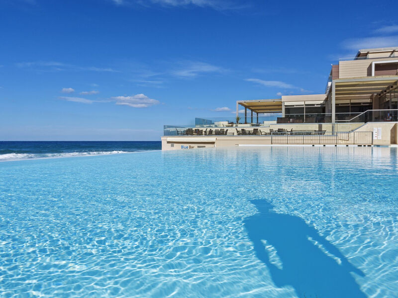 I-Resort Beach Hotel & Spa