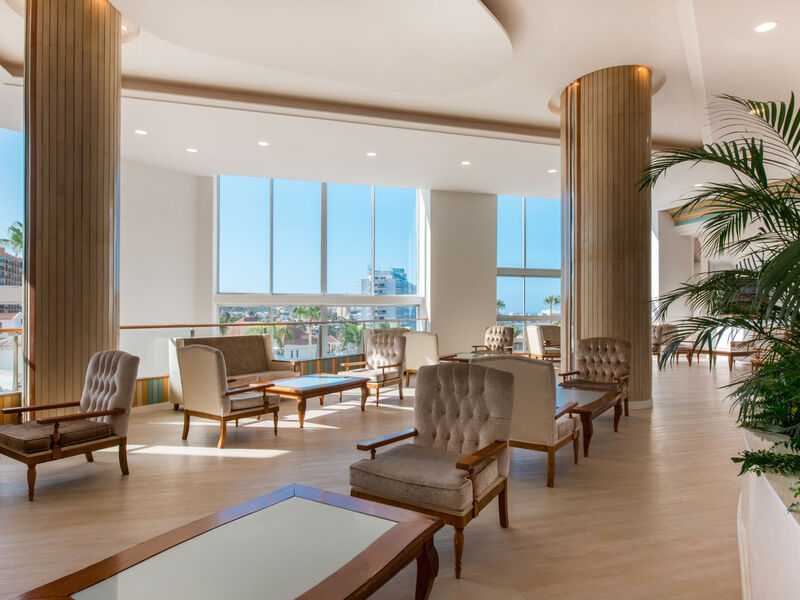 Iberostar Waves Bouganville Playa