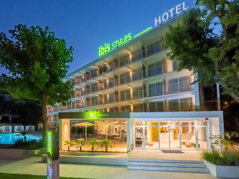 Ibis Styles Golden Sands Roomer