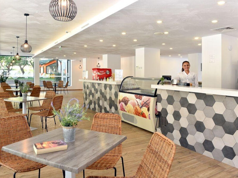 Ihotel