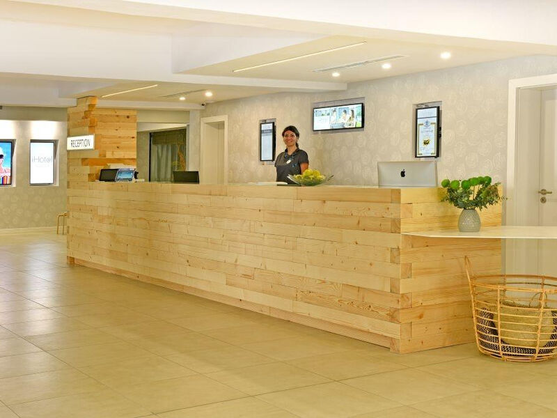 Ihotel