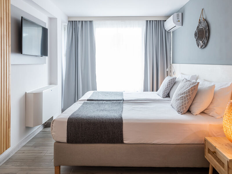 Ihotel
