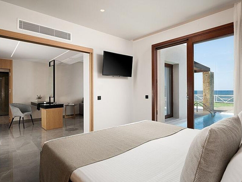 Ikaros Village Beach Resort&Spa