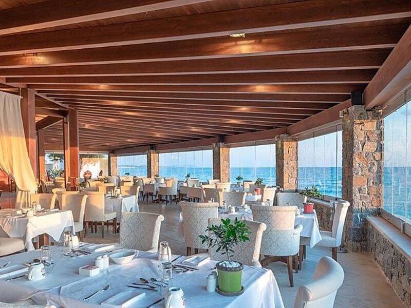 Ikaros Village Beach Resort&Spa