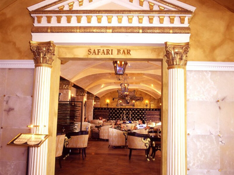 Victoria Palace