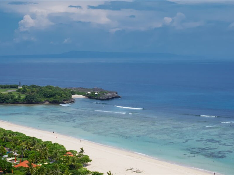 Inaya Putri Bali