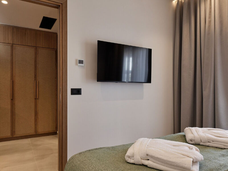 Inea Hotel & Suites