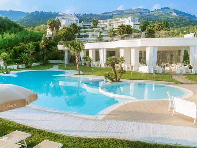 Infinity Resort