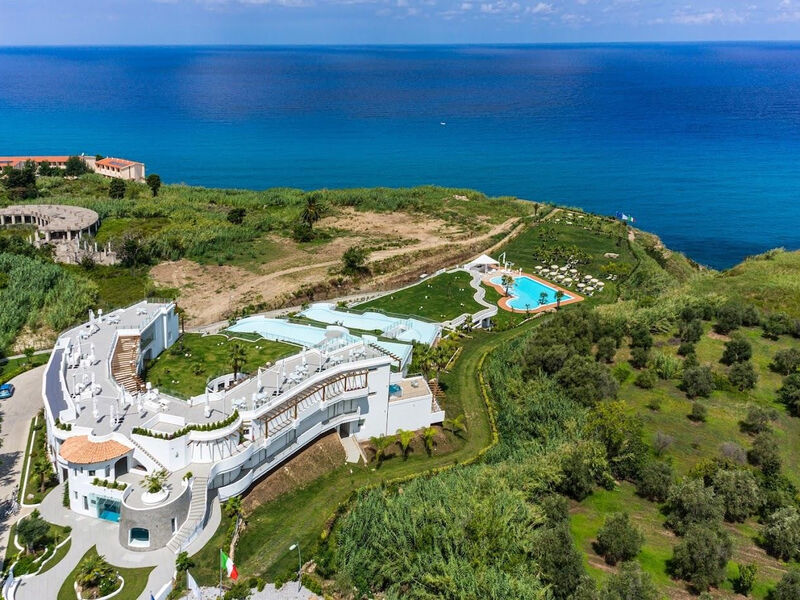 Infinity Resort Tropea