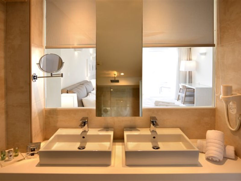 Insula Alba Resort And Spa