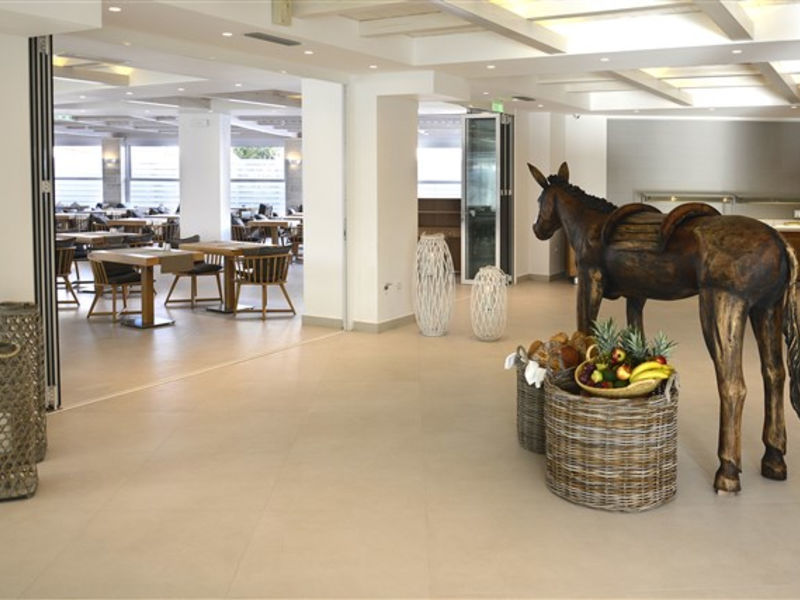 Insula Alba Resort And Spa
