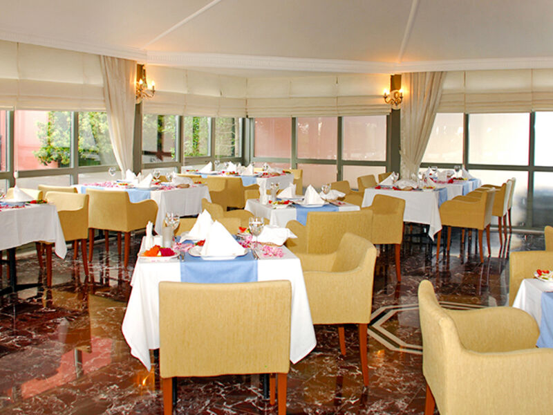 Insula Resort