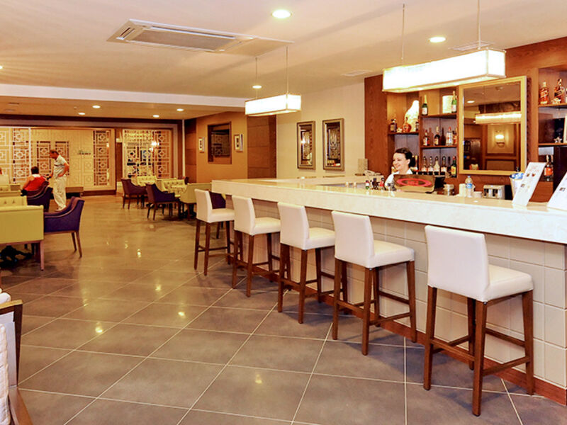 Insula Resort