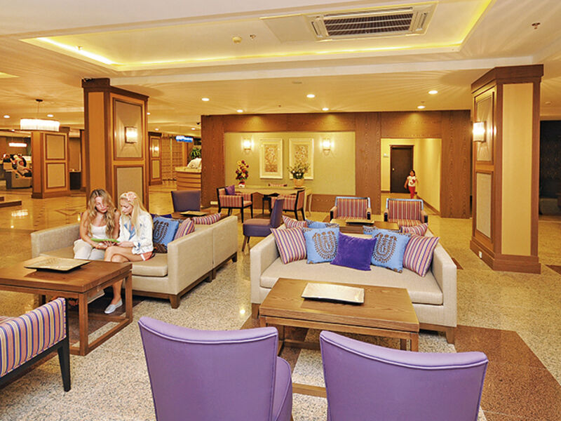 Insula Resort