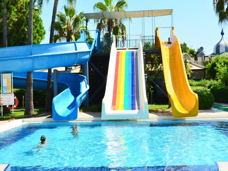 Insula Resort