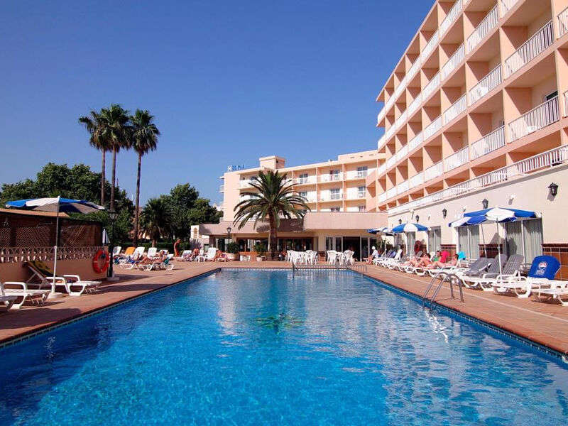 Invisa Hotel Es Pla