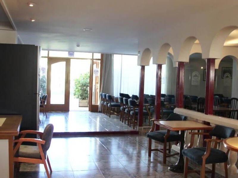 Invisa Hotel Es Pla