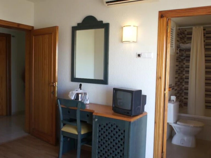 Invisa Hotel Es Pla