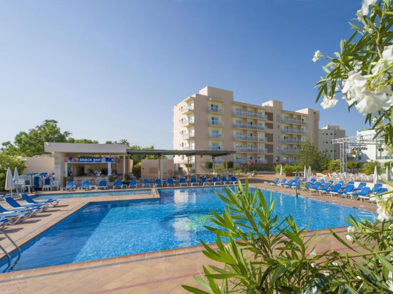 Invisa Hotel Es Pla