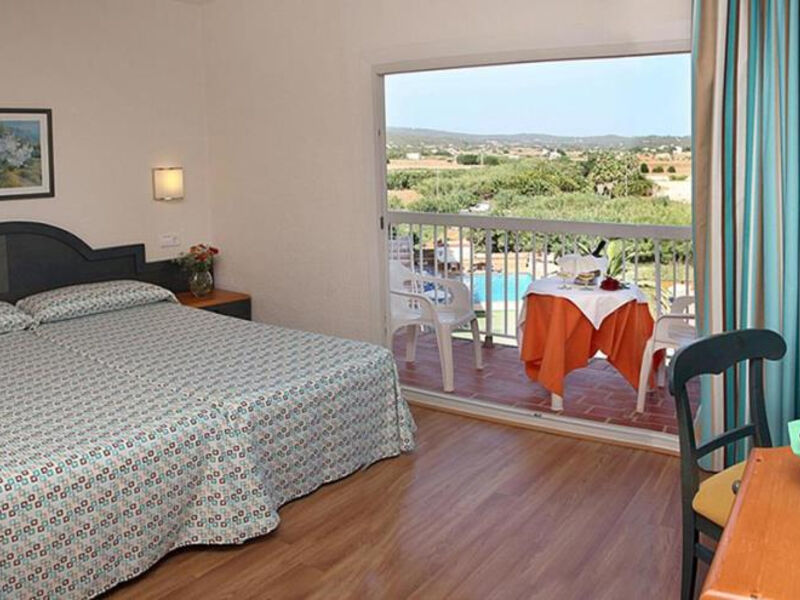 Invisa Hotel Es Pla